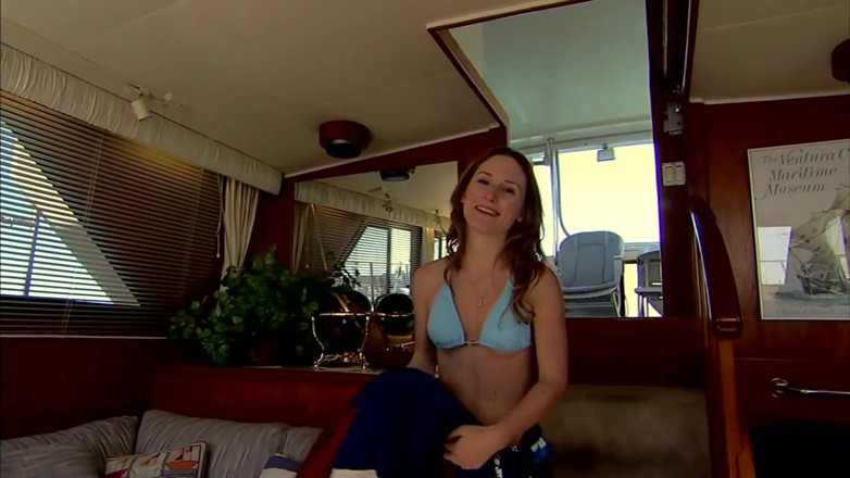 Hardcore Solo: Sexy small tits babe masturbating