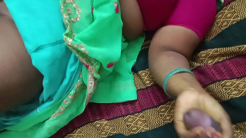 Santhi89: 我的继子出轨 - 狠操我的大胸部吮吸大鸡巴男孩的阴户