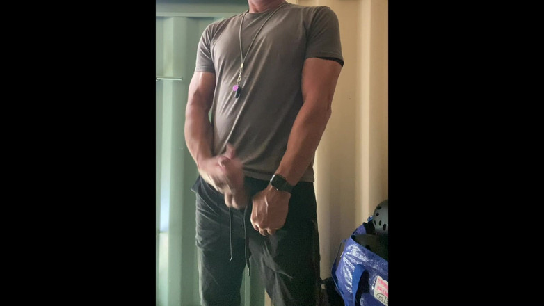 JockDad87: Jockdad87 장비 옷장에 사정의 부하를 촬영