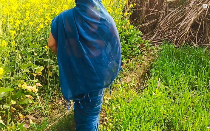 Desistepsis: Soție sexy în aer liber de la fermă video anal desi...