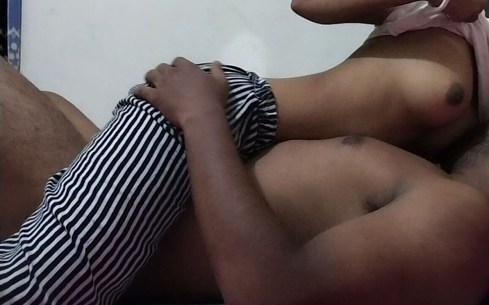 Jesmin18: 夫の友人に乗った新婚の浮気妻