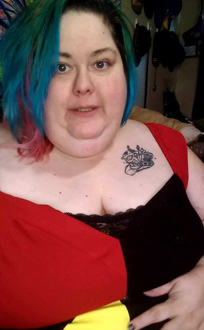 Kitty Delgato: Aku nggak bisa berhenti ngecrot, oh my