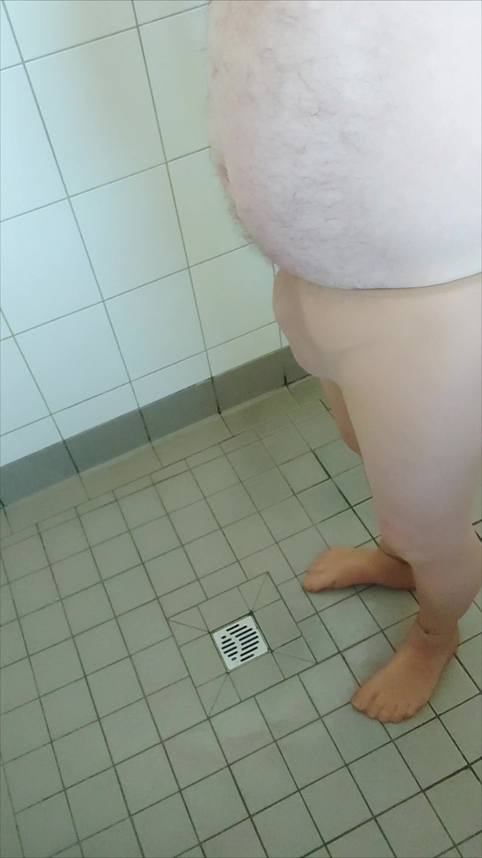 Carmen_Nylonjunge: 贈り物のパンティストッキングでの濡れたゲーム