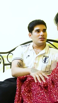 Szef biura przeleciał jego Colegue do promowania jej nowego postu w biurze, indian Desi Girl Hardcore sex