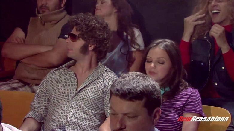 New Sensations: Show z lat 70- parodia XXX