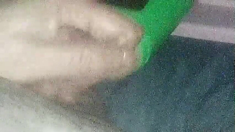 kinkylittledickie: #202 认为我的鸡巴太小了，对性爱机器的阴户来说太小了