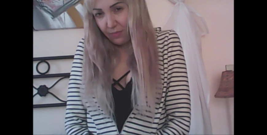 savannahamatoriale: 내 이웃은 나에게 그의 성기의 사진을 보냈다 : 나는 그에게 내가 어떻게 생각하는지 말할 것이다