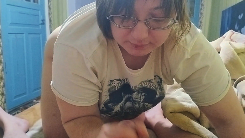 SchoolPrincess: 尝试阴茎、精子和奶子