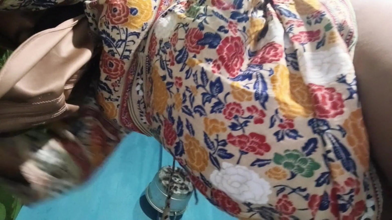 Rania: Ficken in der küche mit betrügen