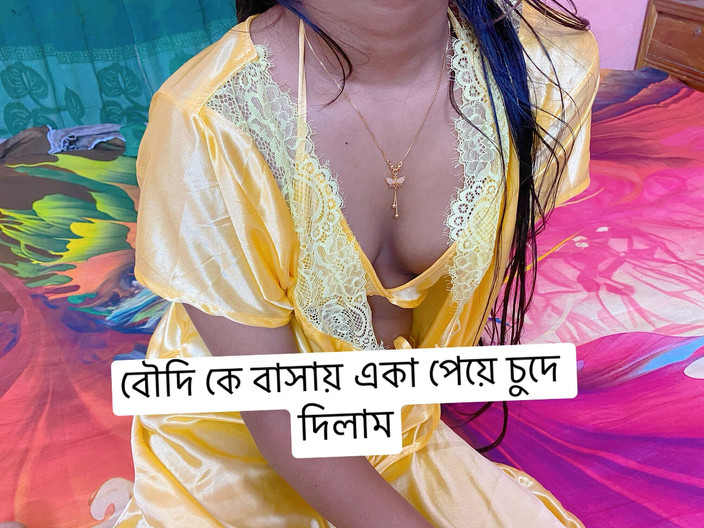 Bdsex24: Vreemdgaande sexy Bengaalse vrouw affaire met vriend romantische seks als...