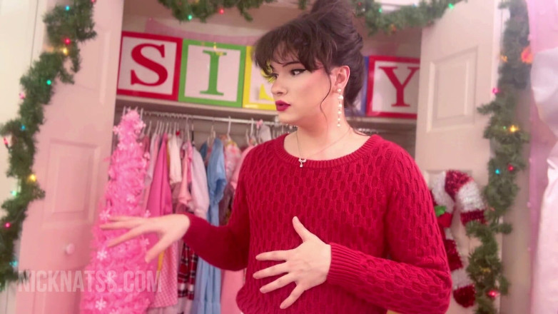 Natalie Napoli: Ibu tiri trans menemukan lemari banci rahasiamu