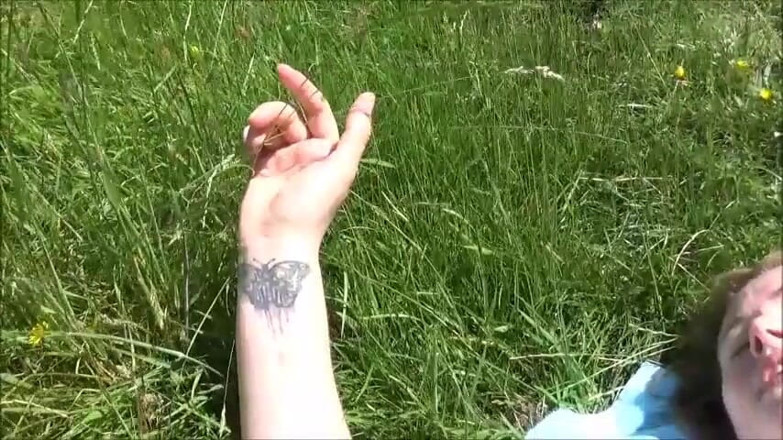 Red Heaven Media: Amber masturbates in the fields