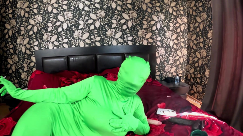 MilfyCalla: 풀 젠타이 Encasement 장난감 플레이. 흑인 대물 자지 딜도 애타게, 보지 때리고 나일론으로 흡연