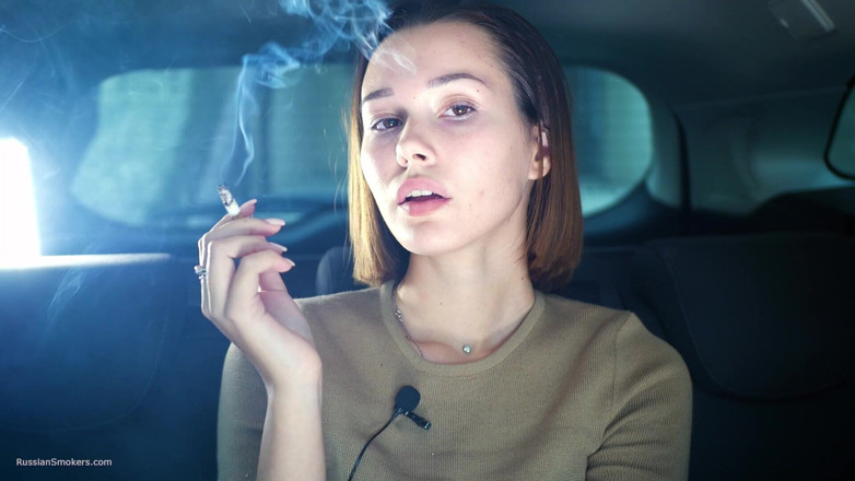Russian Smokers: Sexy Russian Babe Smoking Cigarette Natural Setting