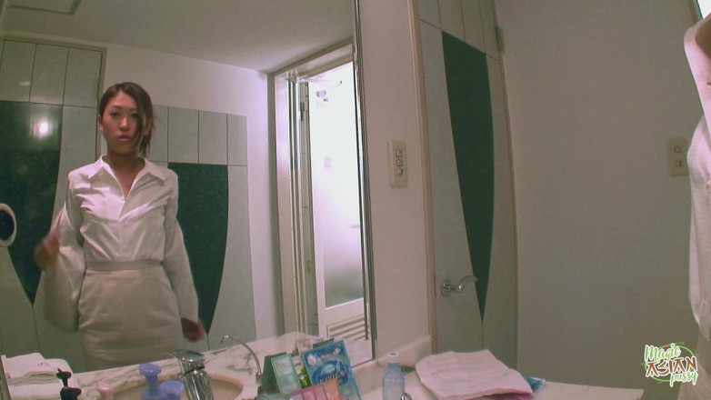 Magic Asian Pussy: Hôn trong phòng tắm sẽ khiến cô ấy ăn cứng và.