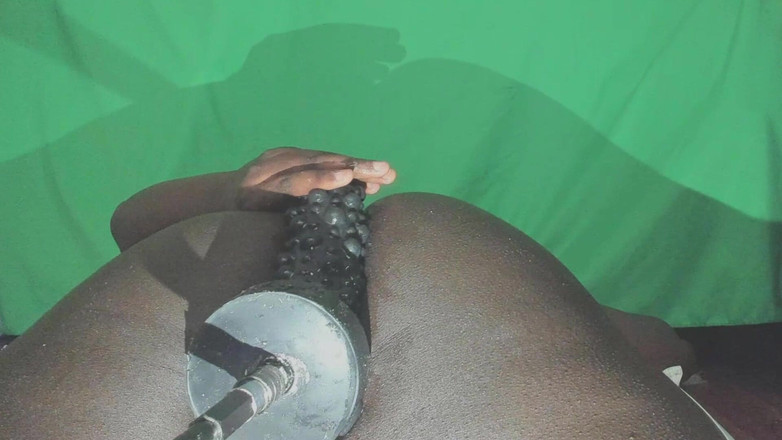 FataleFemboy: Pe spatele meu, unde îmi este locul