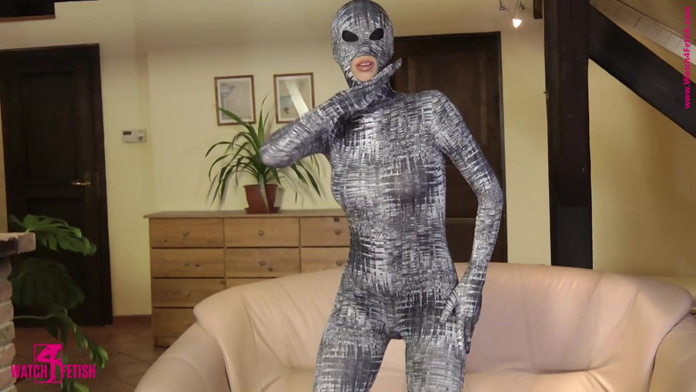 ZentaiDolls: Big breasts wrapped in sexy tight spandex