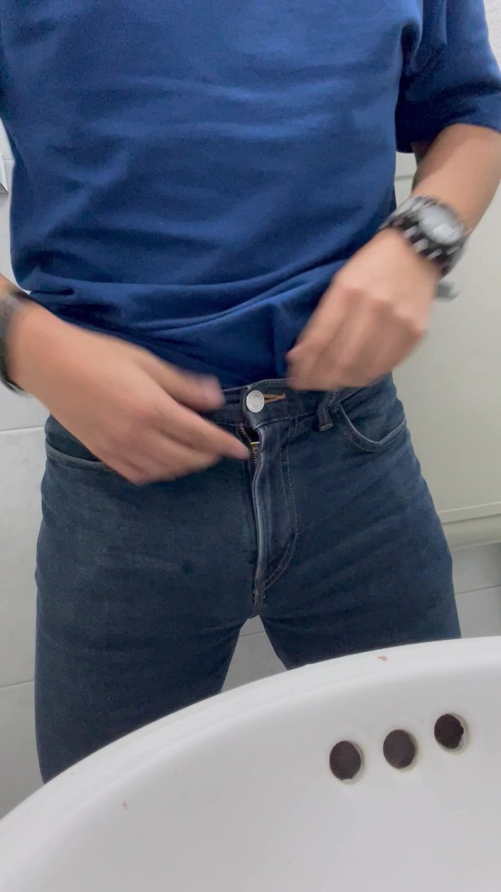 PropertyofMilton: ¿Lo quieres en la boca?