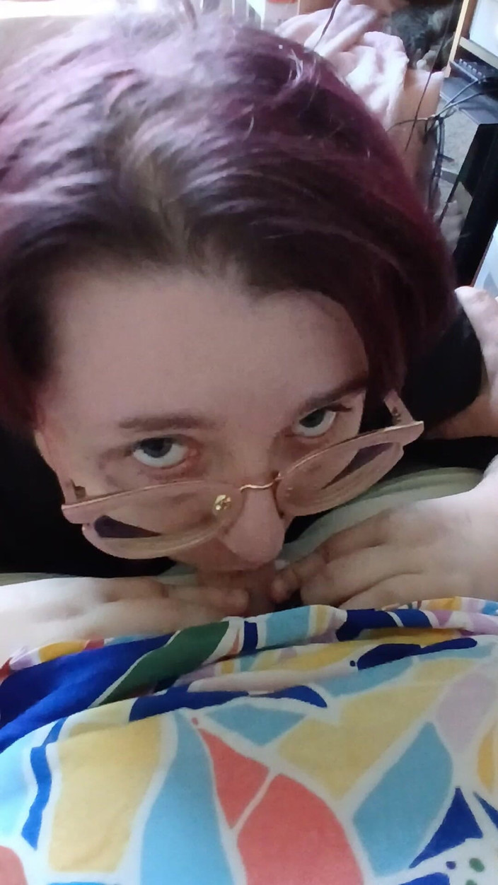 puppyrolls: Succhiare il cazzo è il mio, vero scopo