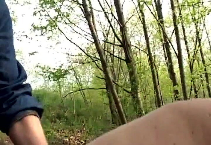 Italian swingers LTG: असली परिपक्व इतालवी रंडी की खुली हवा में चुदाई - इतालवी परिवारों में सेक्स!