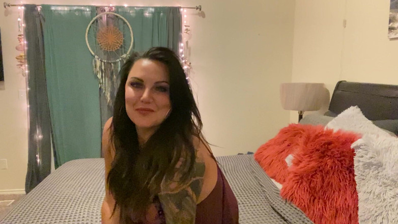 Tyr Erikkson: Kora beantwoordt een vraag voor een fan