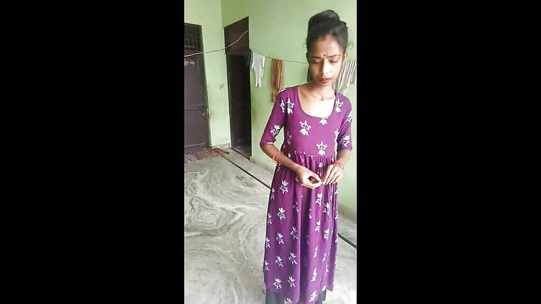 Truefuker: 我的继兄弟非常饥渴，让我给她挤奶并操我的阴户