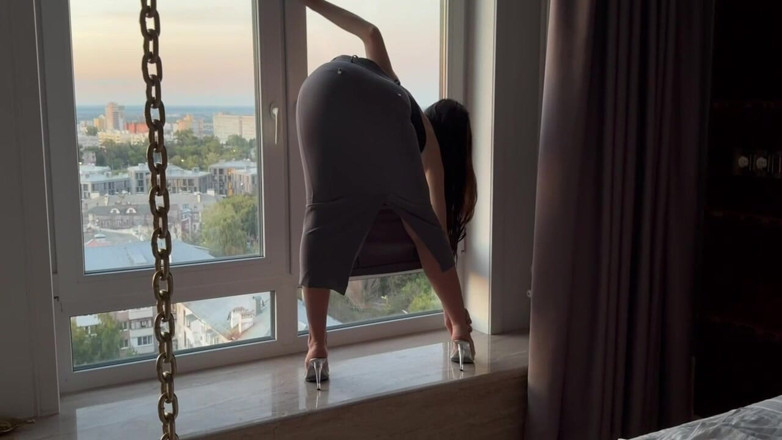 Skinny_lady69: Goddess Stretching in High Heels - Long Skirt - Legs - Flexibility Display
