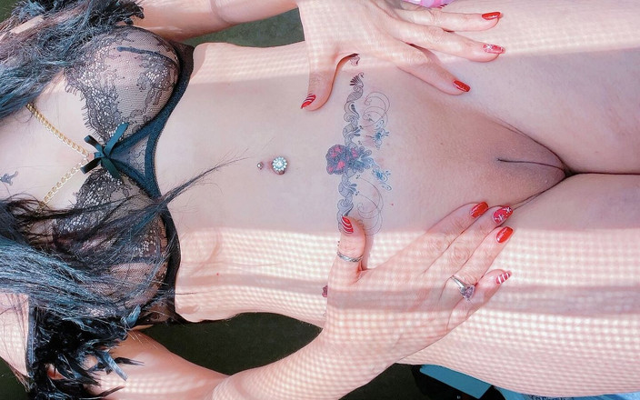 Laylas534: 伊朗女孩自慰-独奏layla