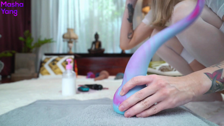 Mashayang: Proper Stretching My Horny Ass