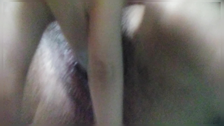 Sexy Aishaa: Amateur Solo Fingering