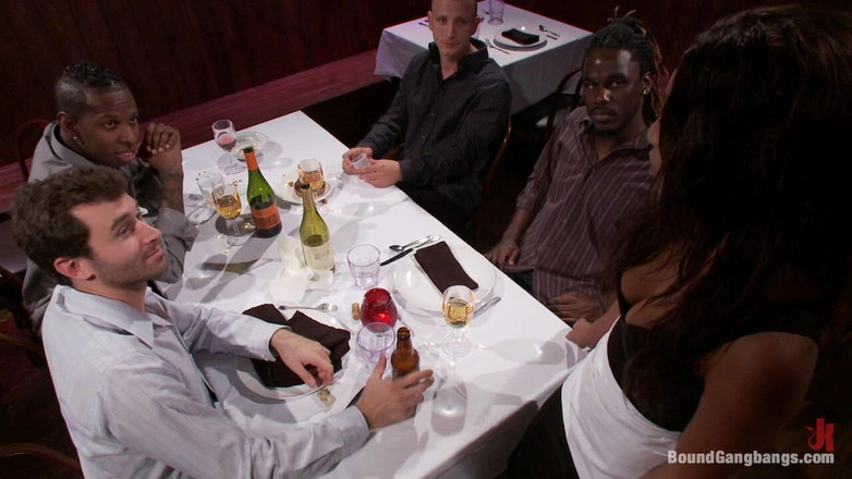 Bound Gang Bangs by Kink: お客様は常に正しいです