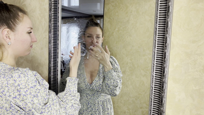 Hottie goddess: Disordinato sputo &amp; mucus giocano sul vetro