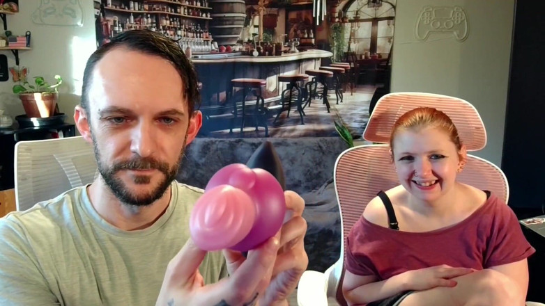 Sin Spice by Sophia Sinclair and Jasper Spice: Yusexhaodio Thick Fantasy Buttplug Unboxing and Masturbation