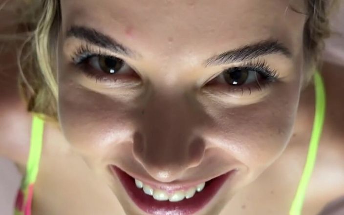 Samantha Flair: Aqui está o vídeo joi em retrato e paisagem. São...