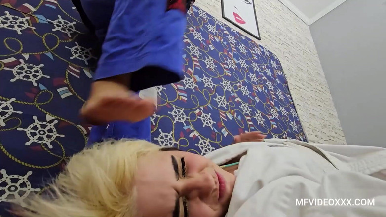 MF Feet: Ostry rzut w twarz