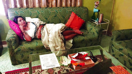 Jayanta Banik: En man förförde och knullade sin änka svägerska i ett ensamt...