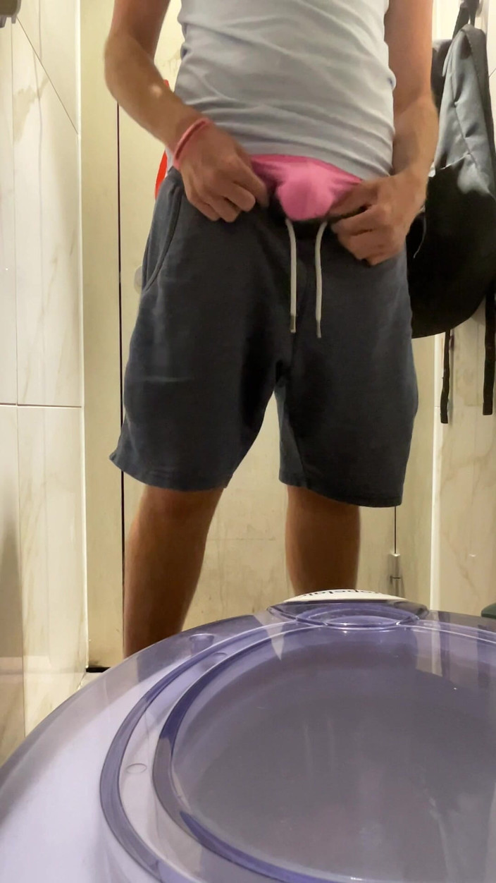 Buggiesmugglr: Tři klepání a pustím tě dovnitř