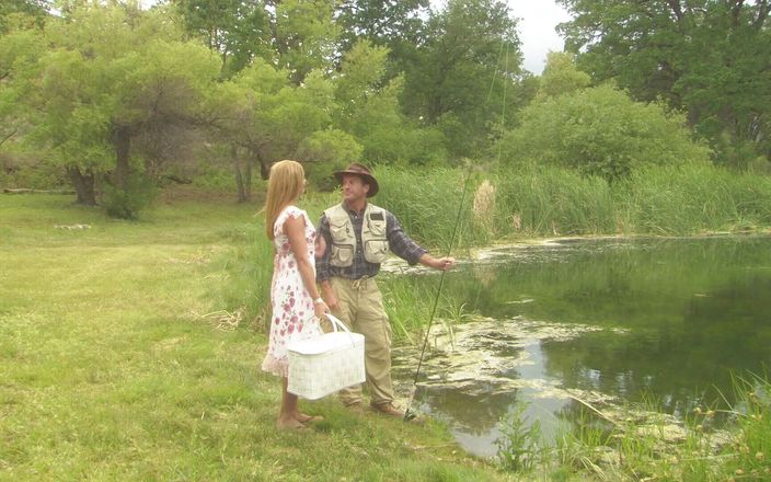 Babe Stars: Sexy couple loving nature have their routine romance outdoors