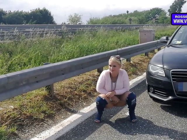 Pissing compilation vol 3 (Rossella Visconti)