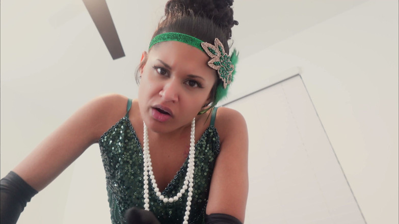 Kink in Time: Calissa 1920-an Giantess