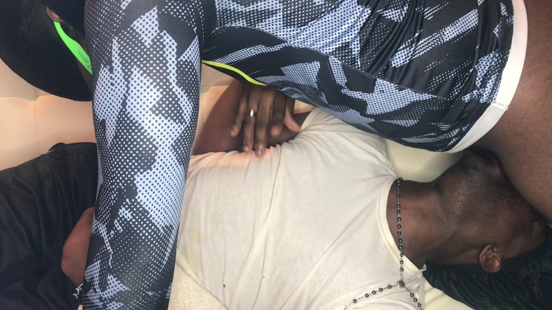 Wondahead21: Batman in engen jeans skullfucks Schlampe in nahaufnahme "heiß"