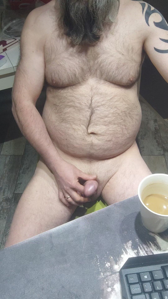 Wanker: Je Bois Un Café Du Matin Et Branle Ma Bite