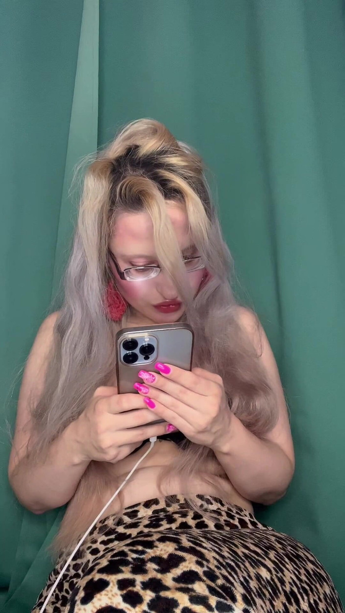 FinDom Goaldigger: Egeのためのハンズフリーオーガズムウェブカメラセッション