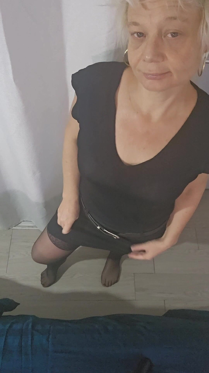 Sofy13: 我会在上班前公开我当天的着装