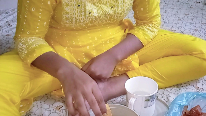 Your-Eshita: Hintli güzel kız arkadaş sikişiyor