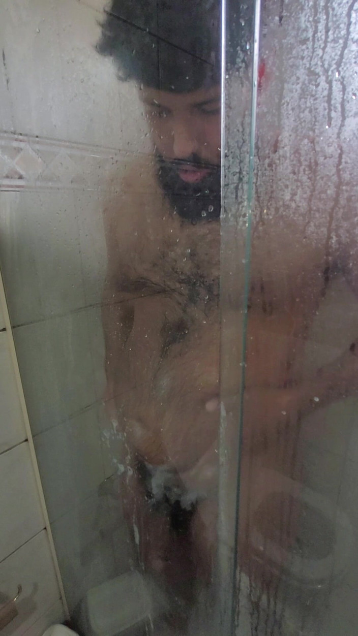 Luksmen1: Luksmen1 Gainer Cum on the Shower Screen, Belly, Jerk, Mirror,...