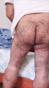 Aku lagi asik nyepong satu dildo sampai orgasme intens banget!