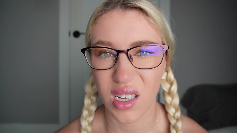 Keeks3005: Ponížení v hodině oběda