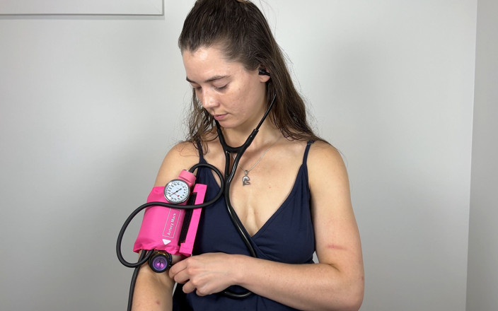 Nurse Bunny: Ruční bp arm se zvukem v šatech