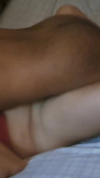 Esposa es preñada por una bbc masiva